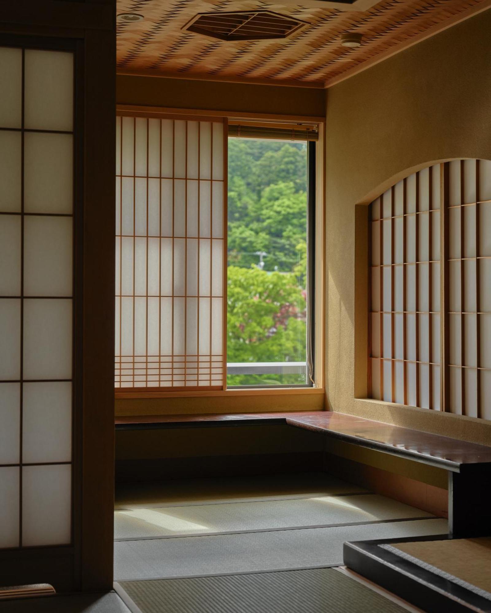 Yamanakaonsen Hanamurasaki Kaga  Bagian luar foto