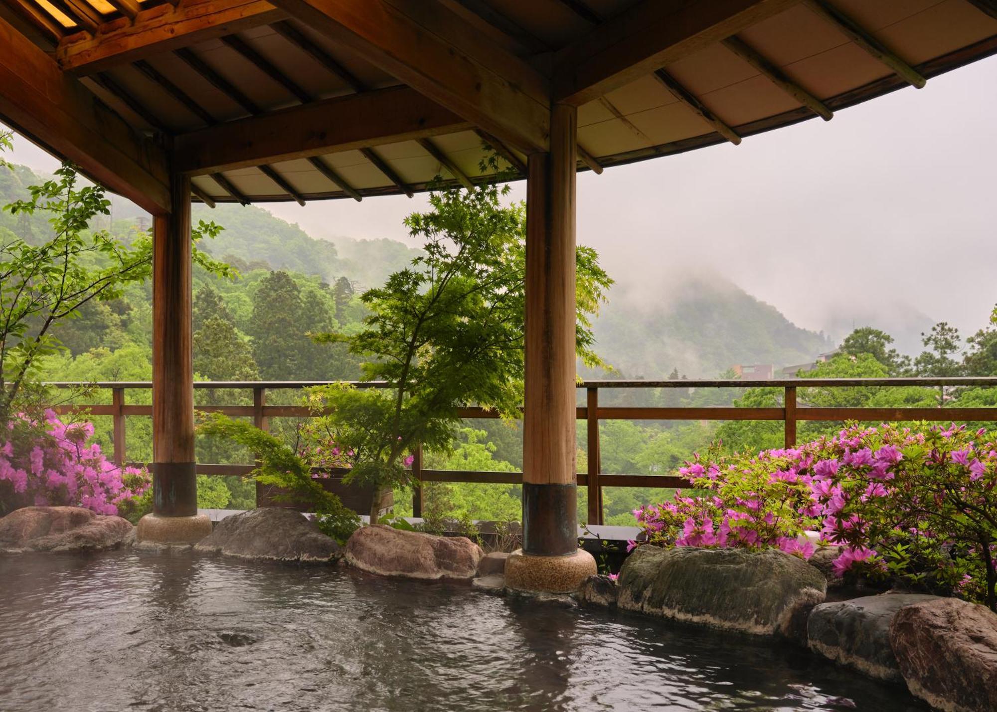Yamanakaonsen Hanamurasaki Kaga  Bagian luar foto