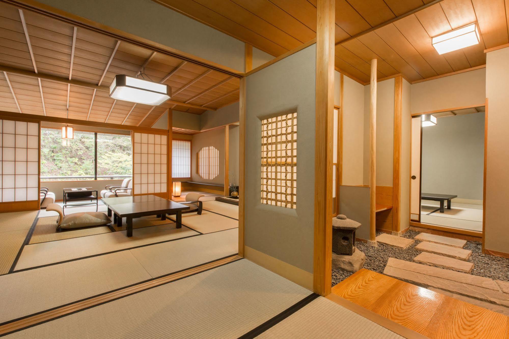 Yamanakaonsen Hanamurasaki Kaga  Bagian luar foto