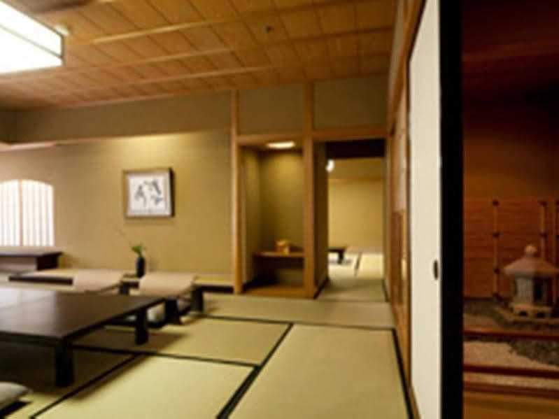 Yamanakaonsen Hanamurasaki Kaga  Bagian luar foto